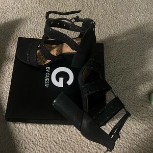 Like New Guess Heels!